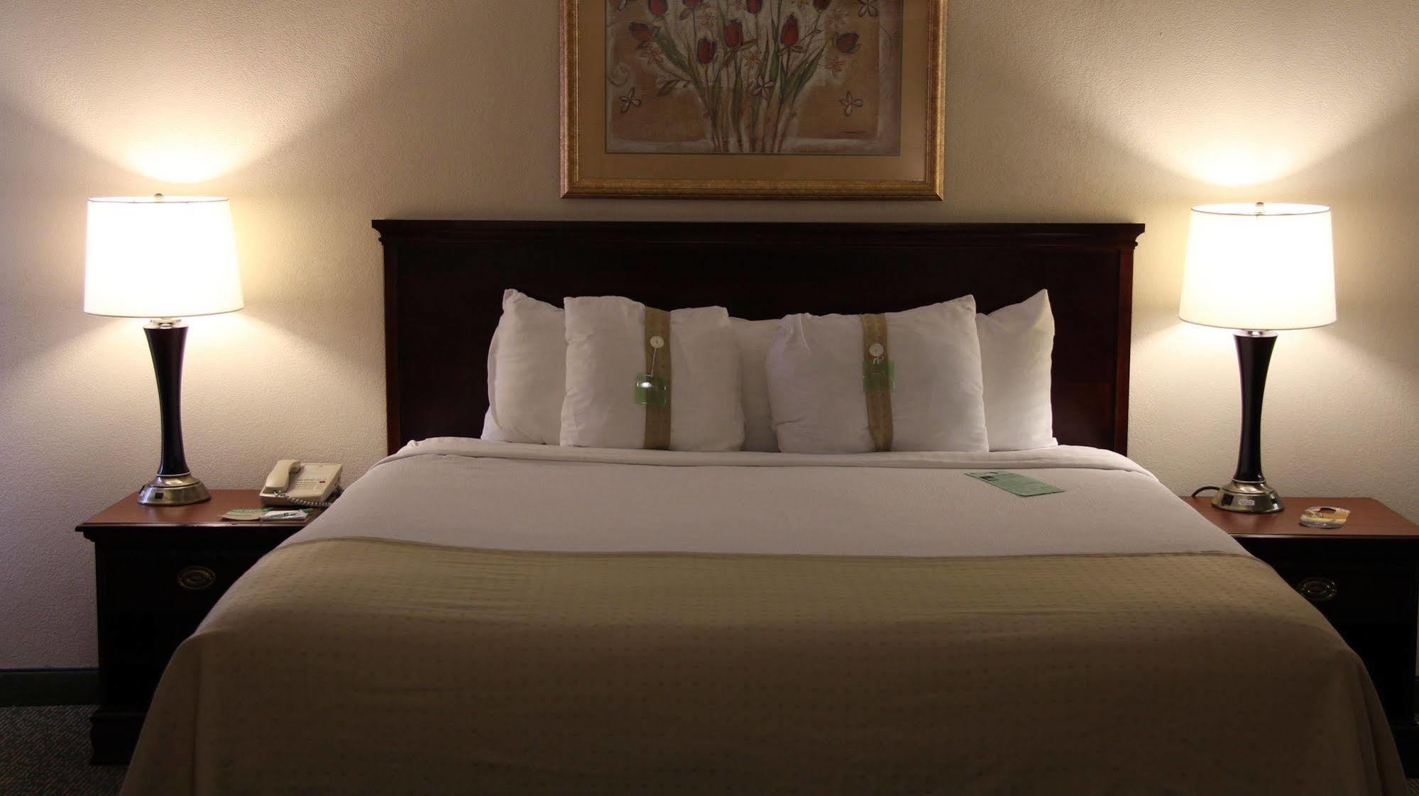 Holiday Inn Huntsville - Research Park By Ihg Ngoại thất bức ảnh